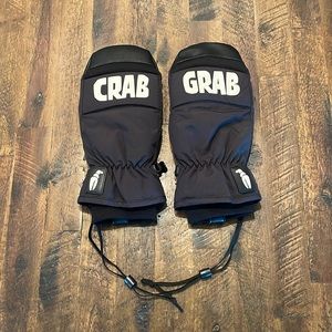 Crab Grab Punch Mitt Black Size Medium